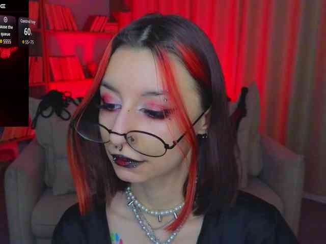 MistressMarcelline webcam