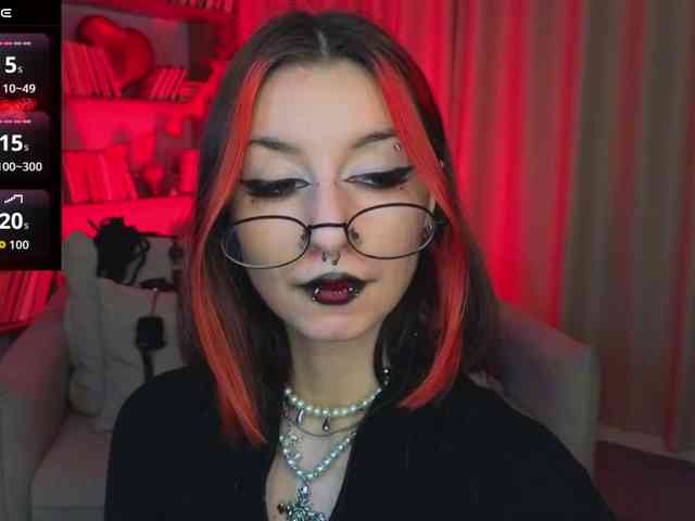 MistressMarcelline webcam