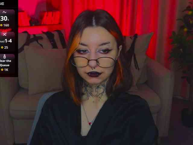 MistressMarcelline webcam