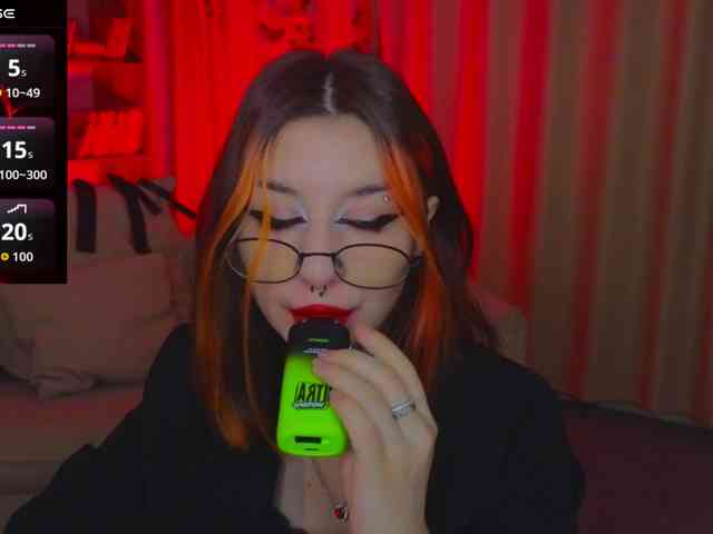 MistressMarcelline webcam