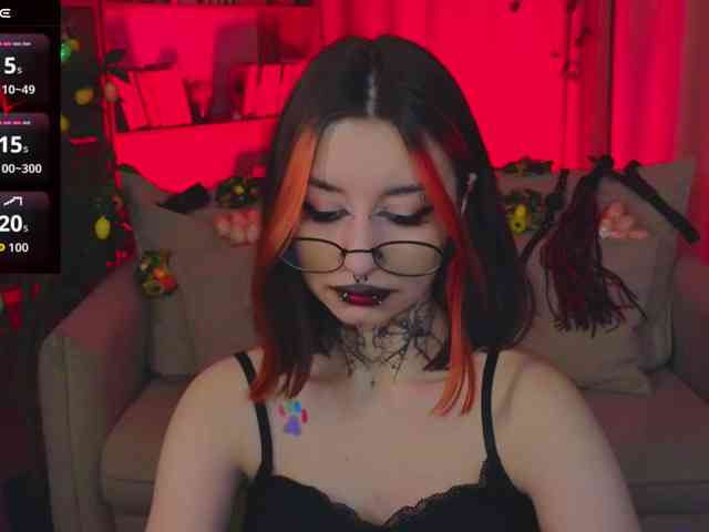 MistressMarcelline webcam