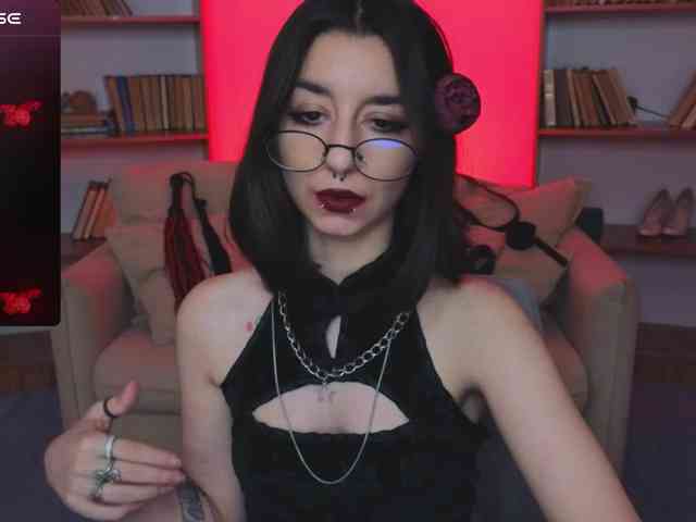 MistressMarcelline webcam