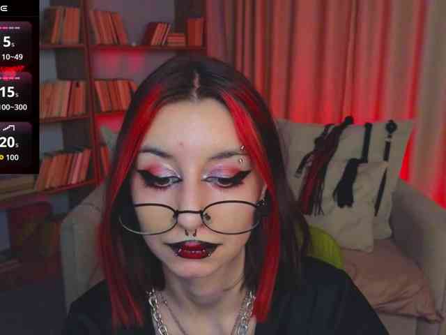 MistressMarcelline webcam