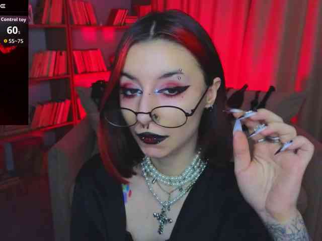 MistressMarcelline webcam