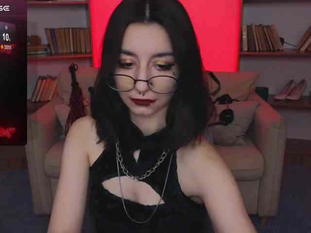 MistressMarcelline webcam