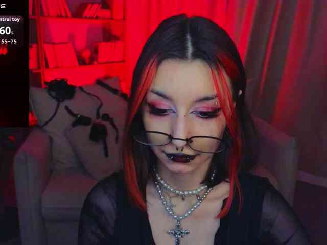 MistressMarcelline webcam