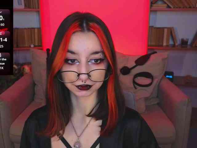 MistressMarcelline webcam