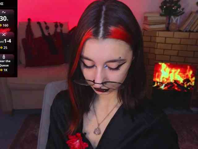 MistressMarcelline webcam