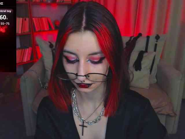 MistressMarcelline webcam