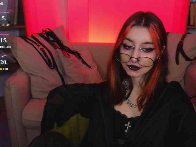 MistressMarcelline webcam