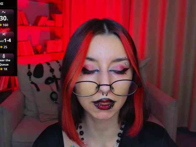 MistressMarcelline webcam