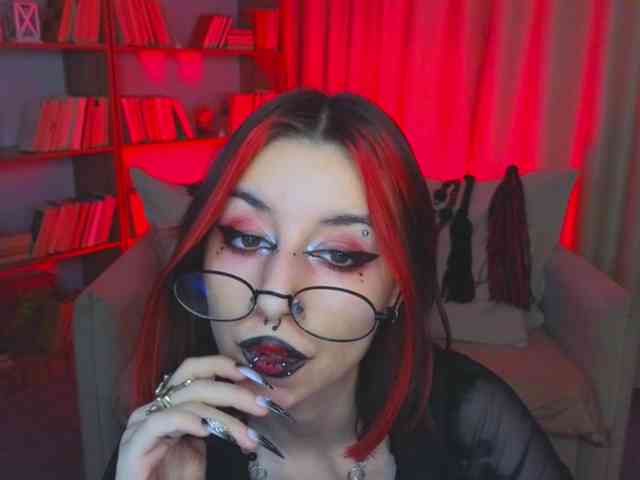 MistressMarcelline webcam