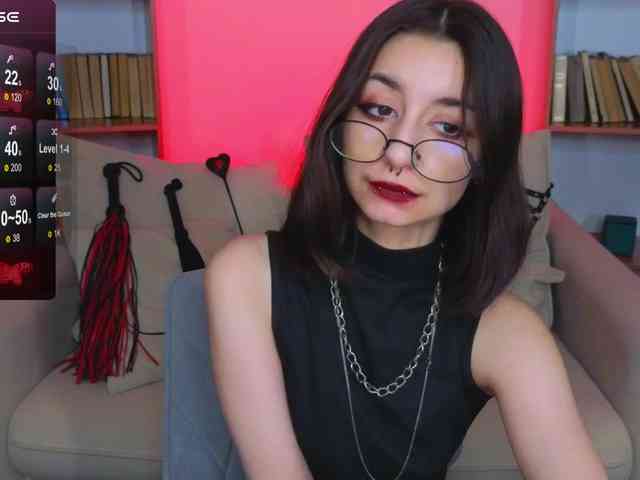Модель: MistressMarcelline