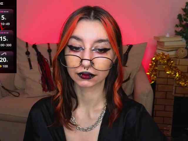 MistressMarcelline webcam