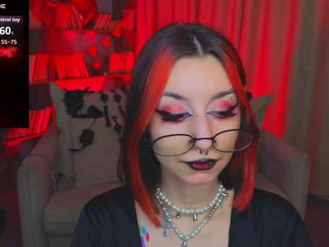 MistressMarcelline webcam