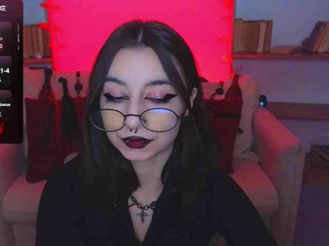 MistressMarcelline webcam