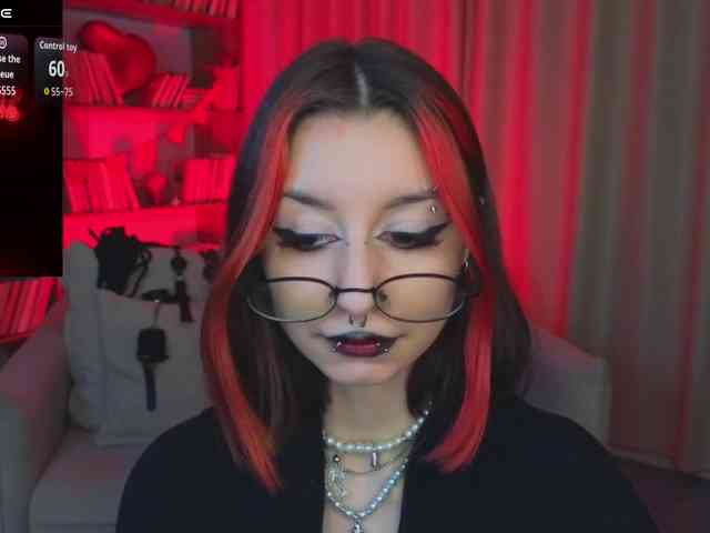 MistressMarcelline webcam