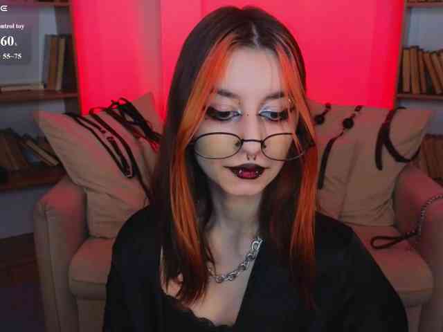 MistressMarcelline webcam