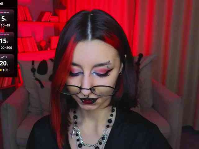 MistressMarcelline webcam