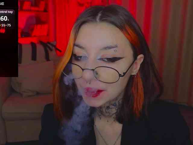 MistressMarcelline webcam