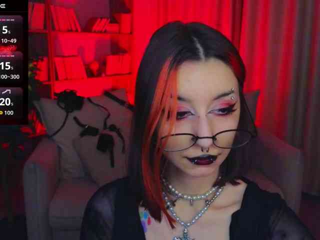 MistressMarcelline webcam