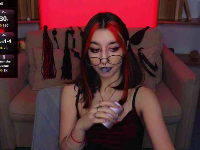 MistressMarcelline webcam