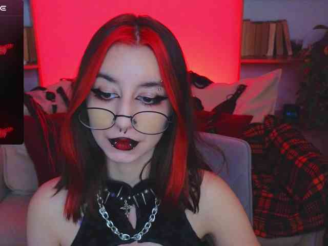 MistressMarcelline webcam