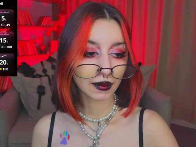 MistressMarcelline webcam