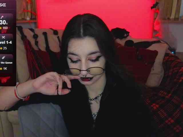 MistressMarcelline webcam