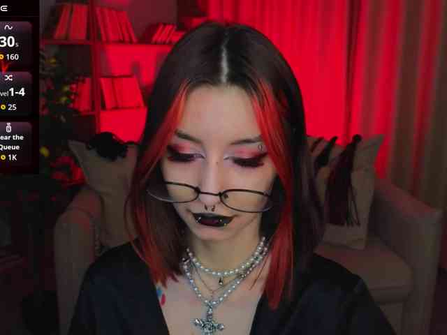 MistressMarcelline webcam