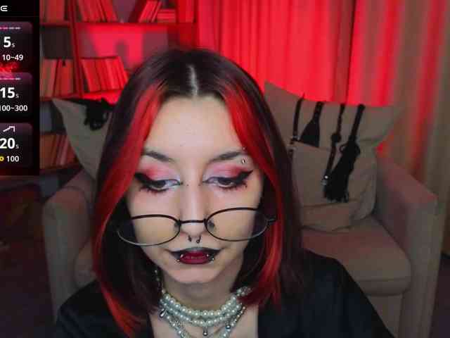 MistressMarcelline webcam