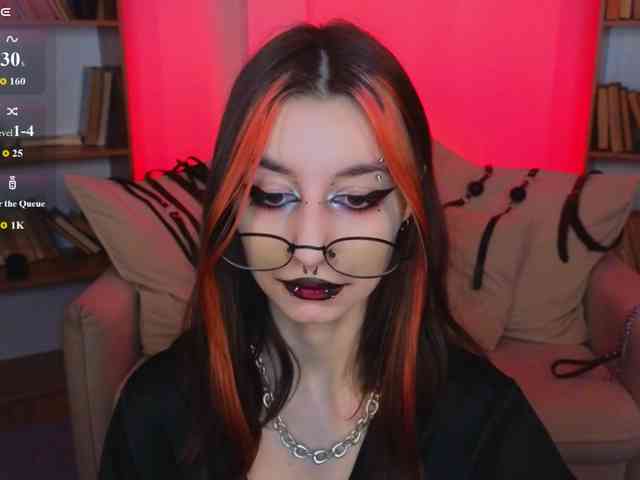 MistressMarcelline webcam