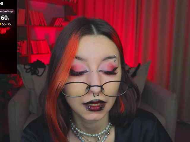 MistressMarcelline webcam