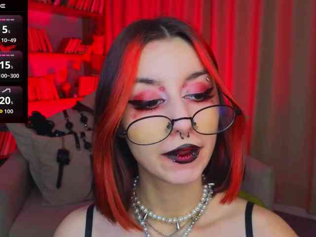 MistressMarcelline webcam