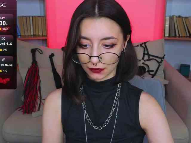 MistressMarcelline webcam