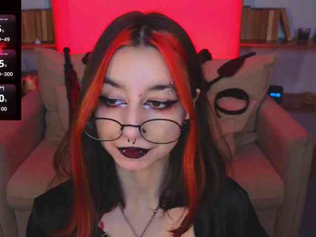 MistressMarcelline webcam