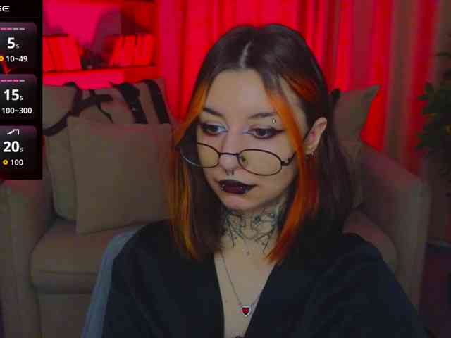 MistressMarcelline webcam