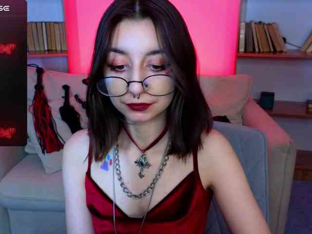 MistressMarcelline webcam