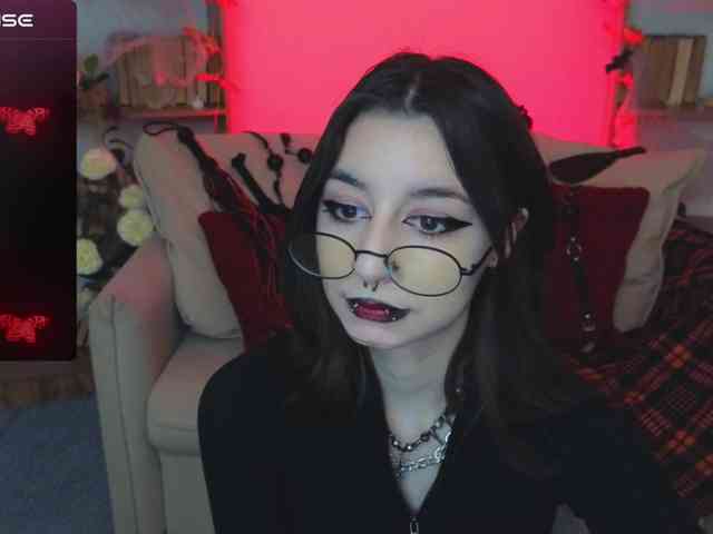 MistressMarcelline webcam