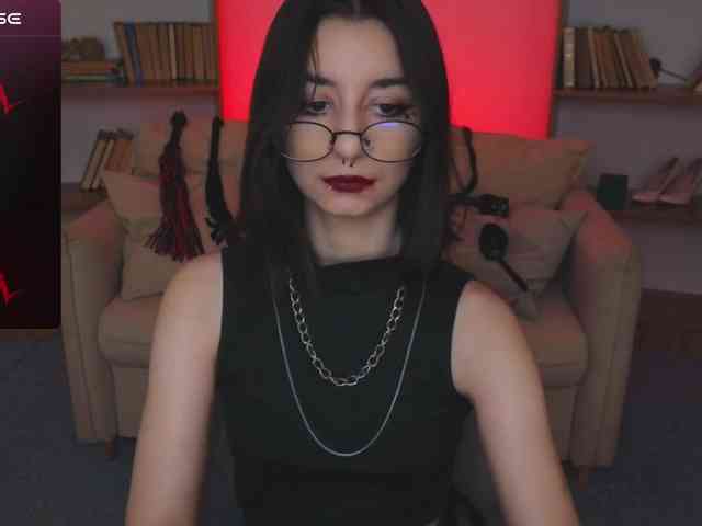 MistressMarcelline webcam