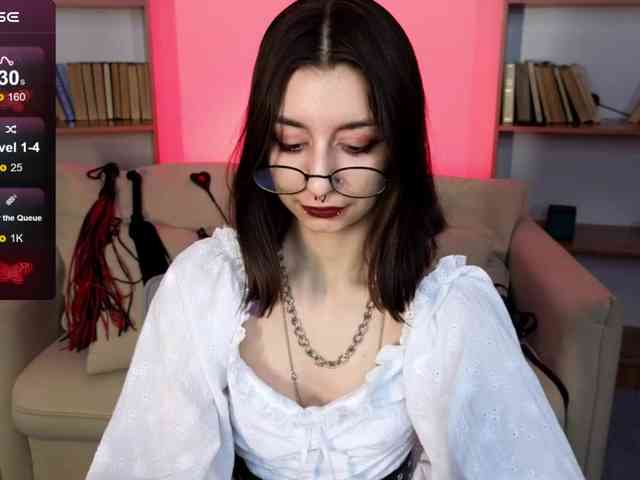 MistressMarcelline webcam