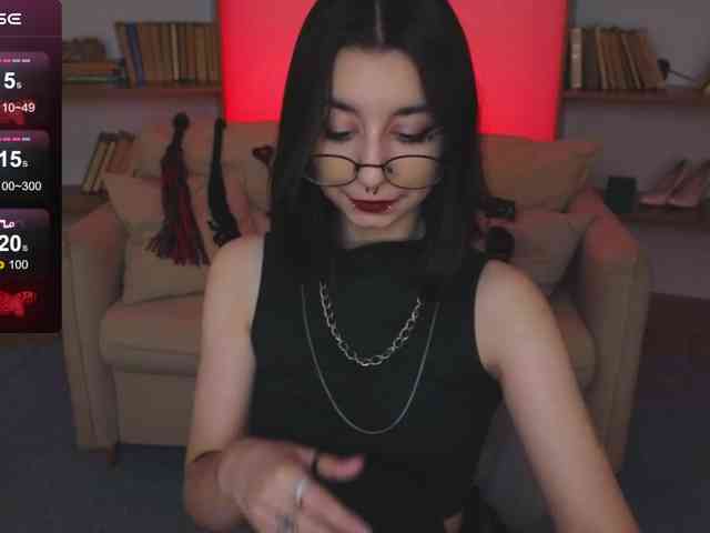 MistressMarcelline webcam