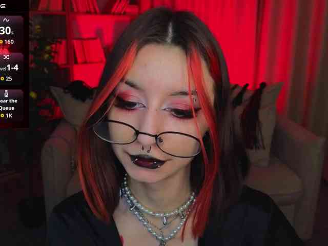 MistressMarcelline webcam