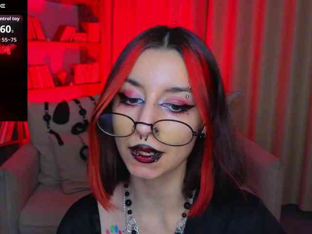 MistressMarcelline webcam