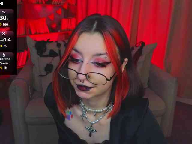 MistressMarcelline webcam
