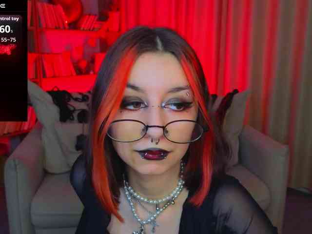 MistressMarcelline webcam