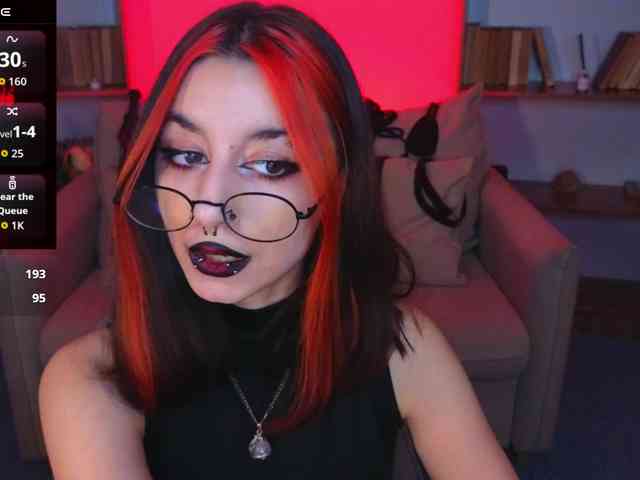 MistressMarcelline webcam