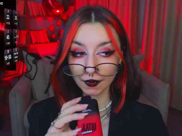 MistressMarcelline webcam