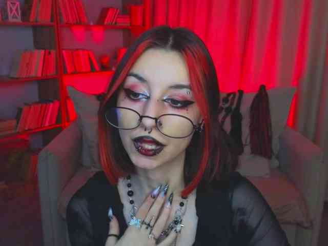 MistressMarcelline webcam