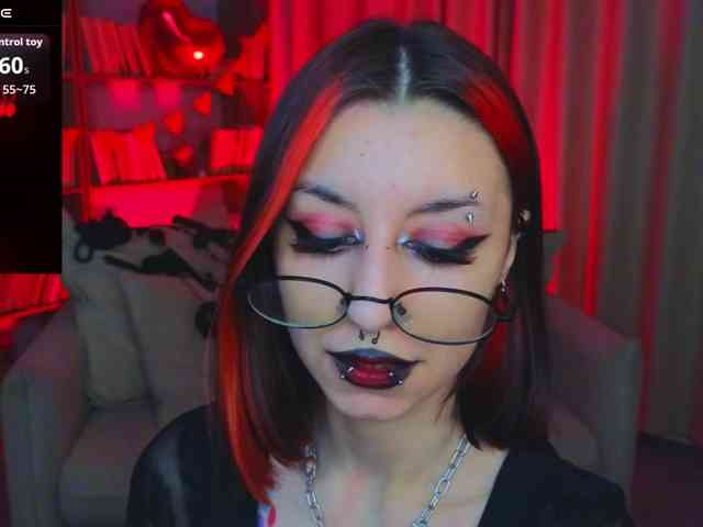 MistressMarcelline webcam